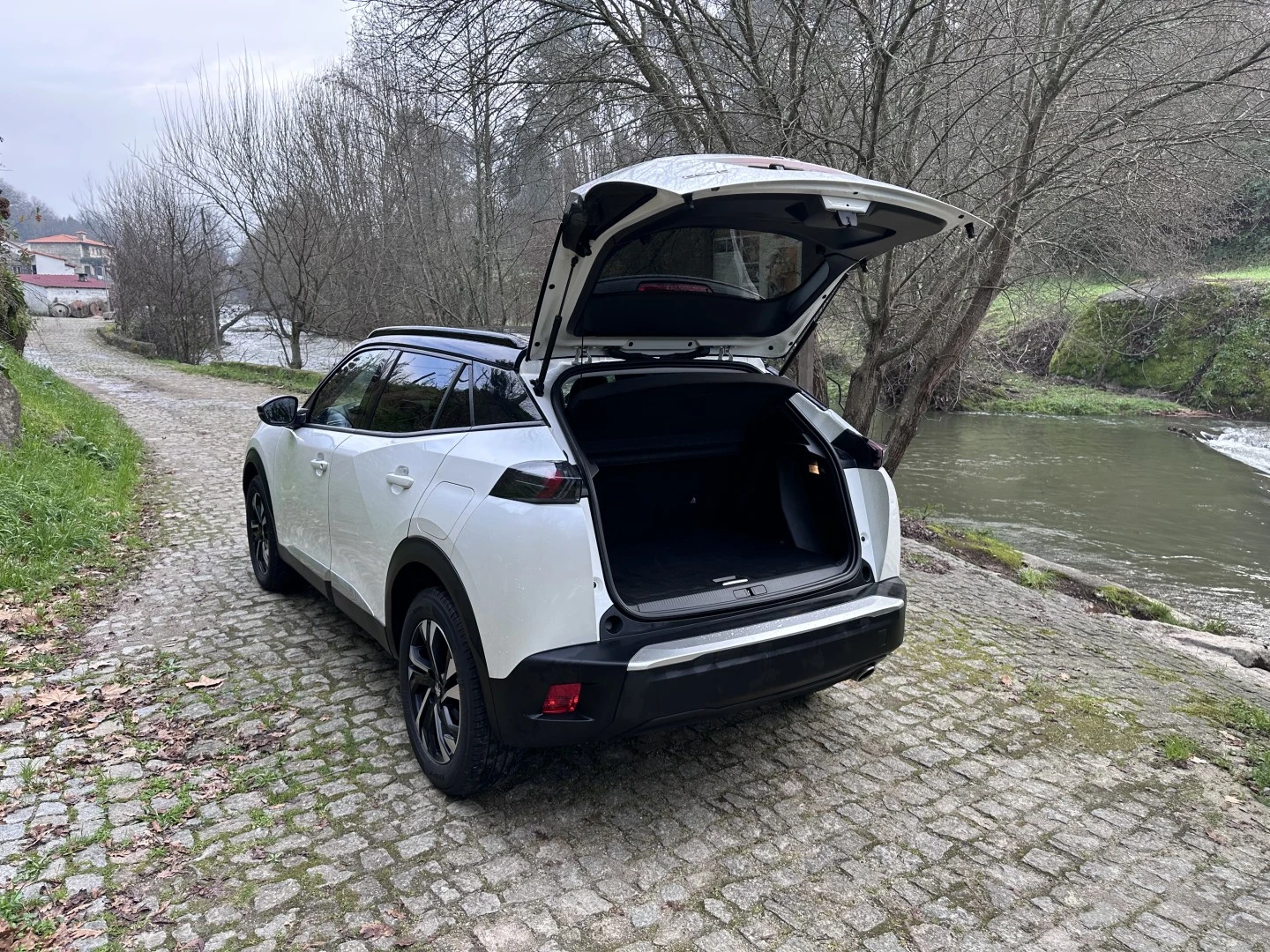 Peugeot 2008 1.5 BlueHDi Allure Pack EAT8