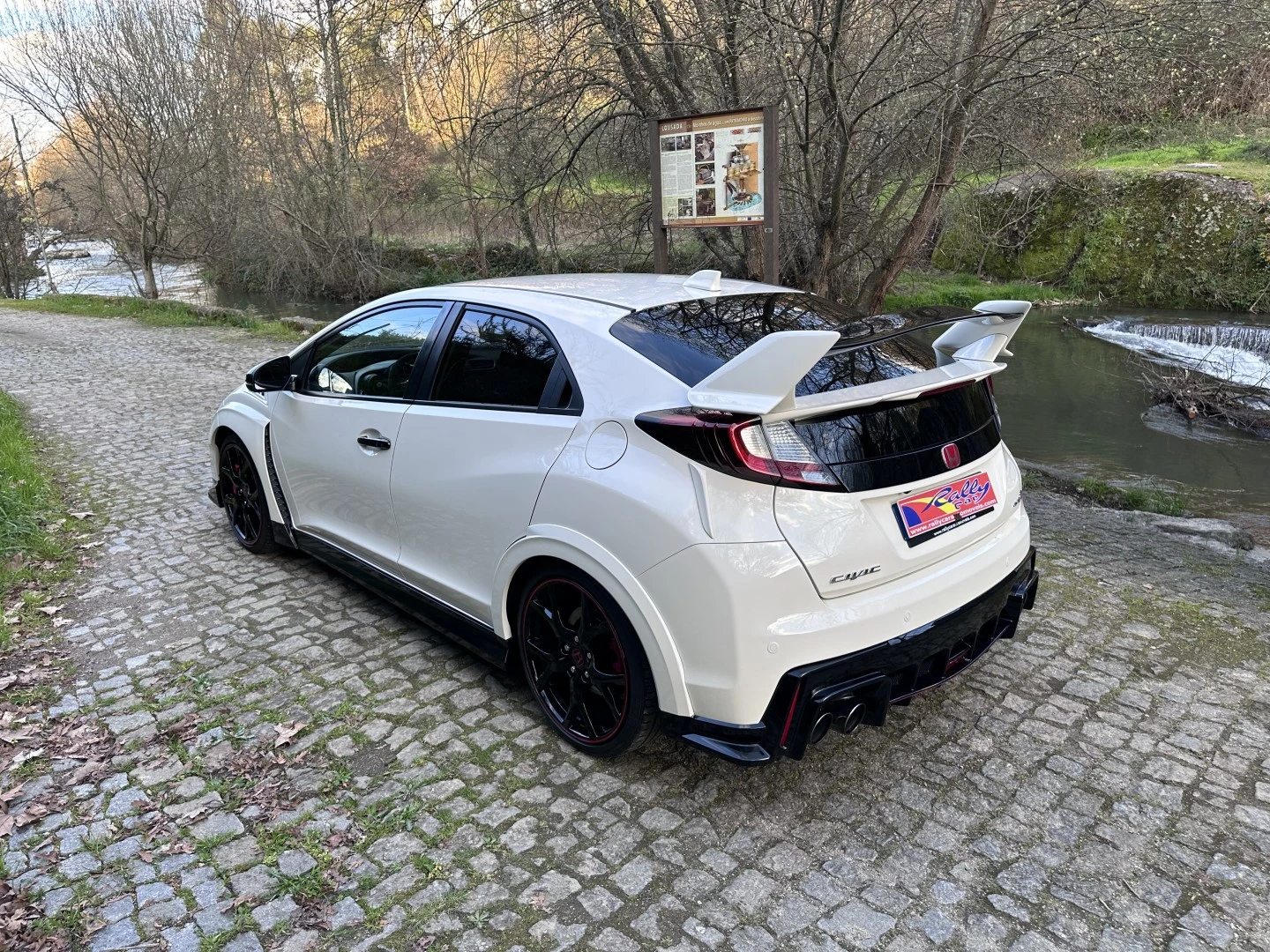 Honda Civic 2.0 VTEC Turbo Type R