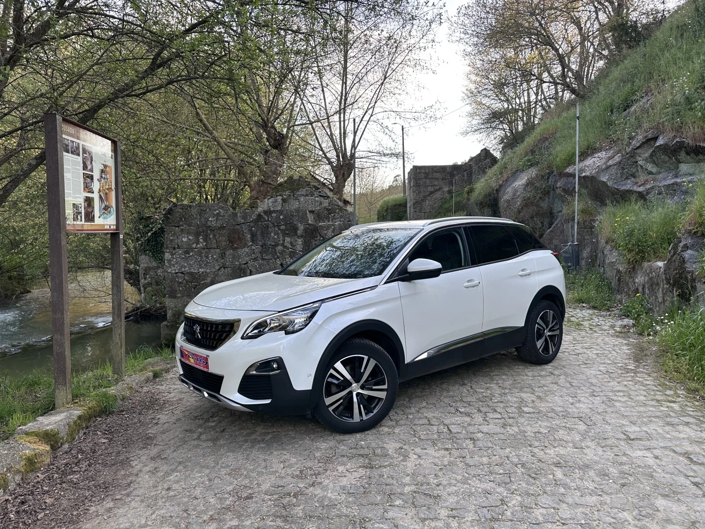 Peugeot 3008 1.2 PureTech Allure EAT8