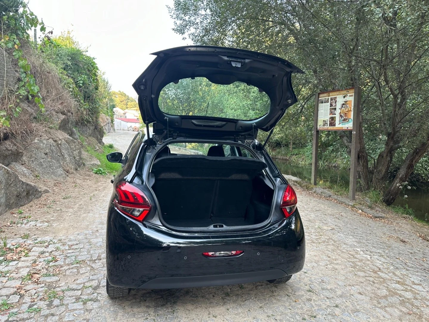 Peugeot 208 E-HDi 92 Stop&amp;Start Active