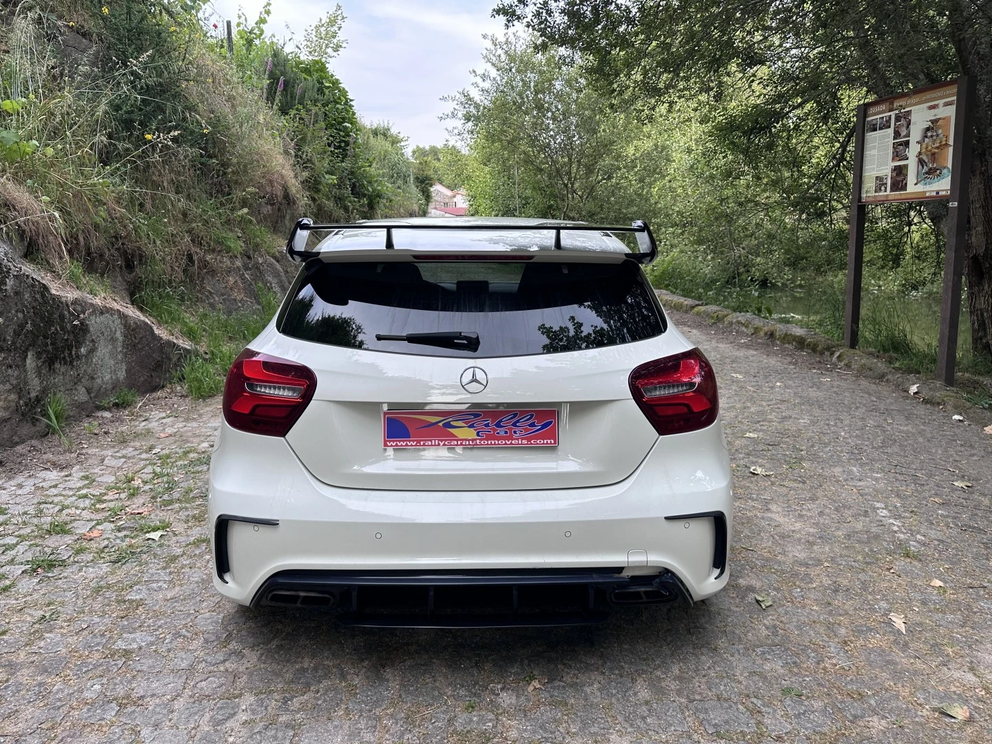 Mercedes-Benz A 45 AMG 4Matic Speedshift 7G-DCT