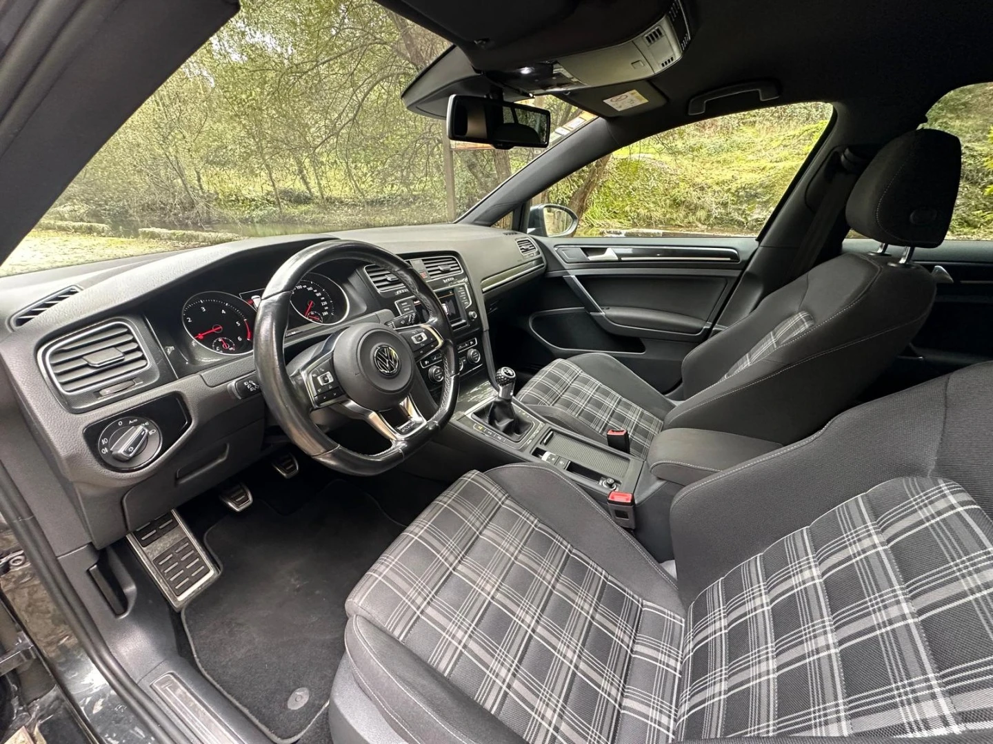 VW Golf GTD BlueMotion