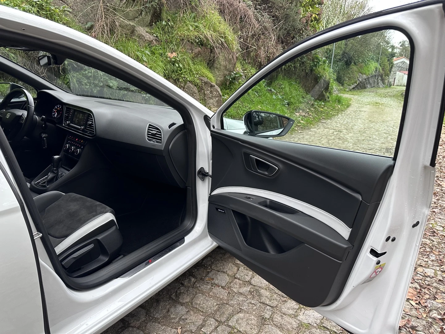 SEAT Leon 2.0 TSI Cupra DSG S/S