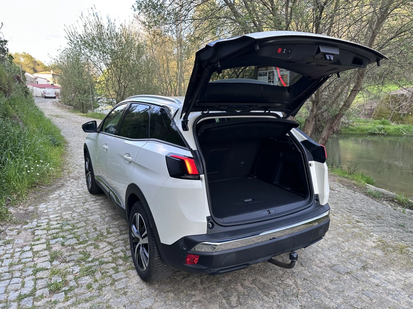 Peugeot 3008 1.2 PureTech Allure EAT8