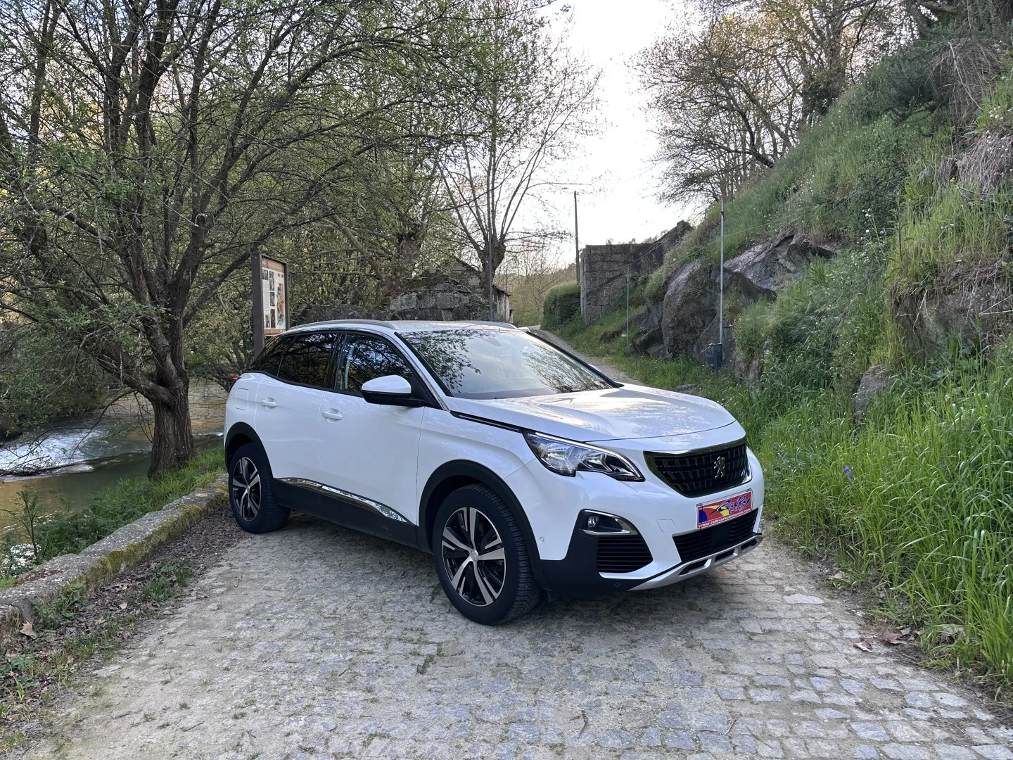 Peugeot 3008 1.2 PureTech Allure EAT8