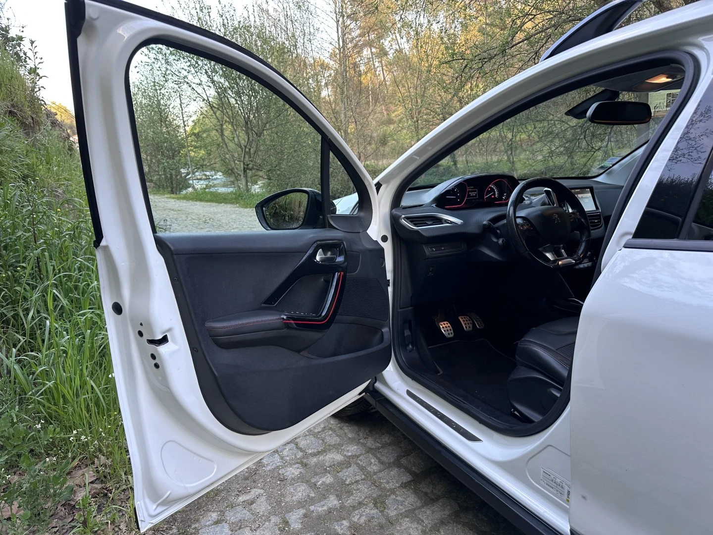 Peugeot 2008 1.6 BlueHDi GT Line