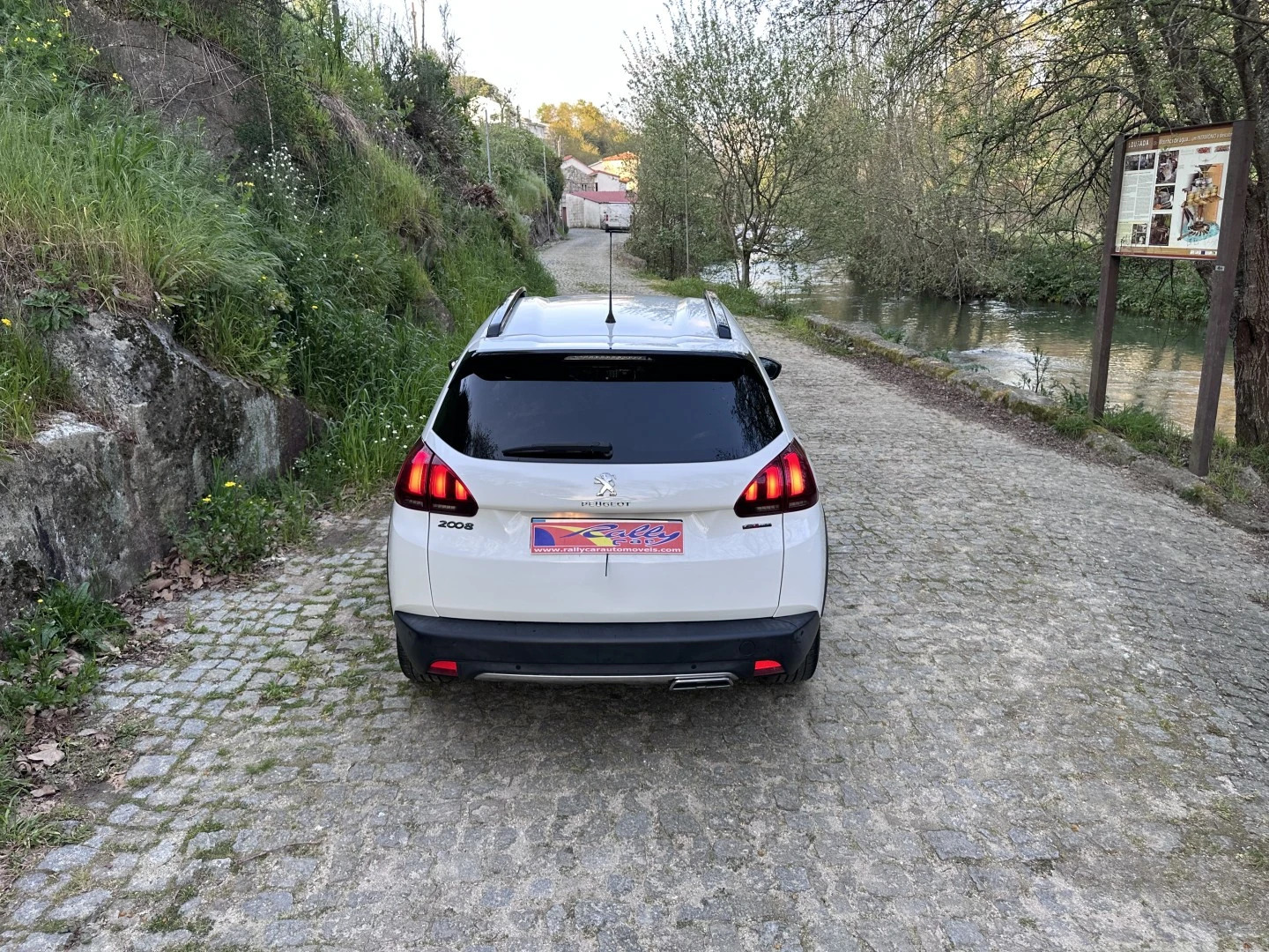 Peugeot 2008 1.6 BlueHDi GT Line