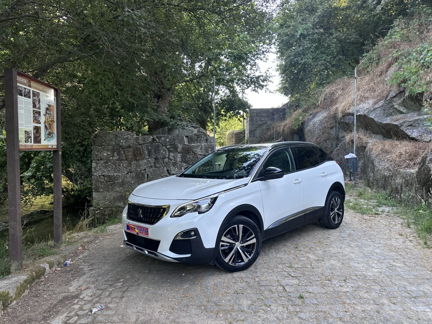 Peugeot 3008 1.2 PureTech Allure EAT8