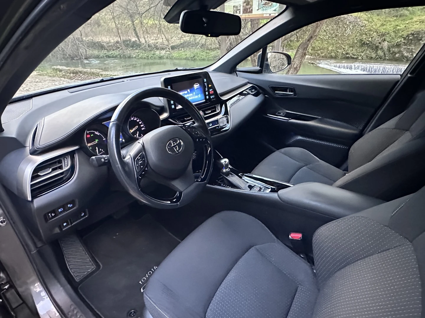 Toyota C-HR 1.8 Hybrid Lounge