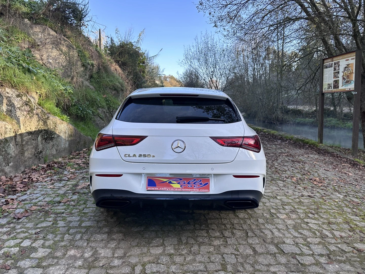 Mercedes-Benz CLA 250 e Shooting Brake AMG Line