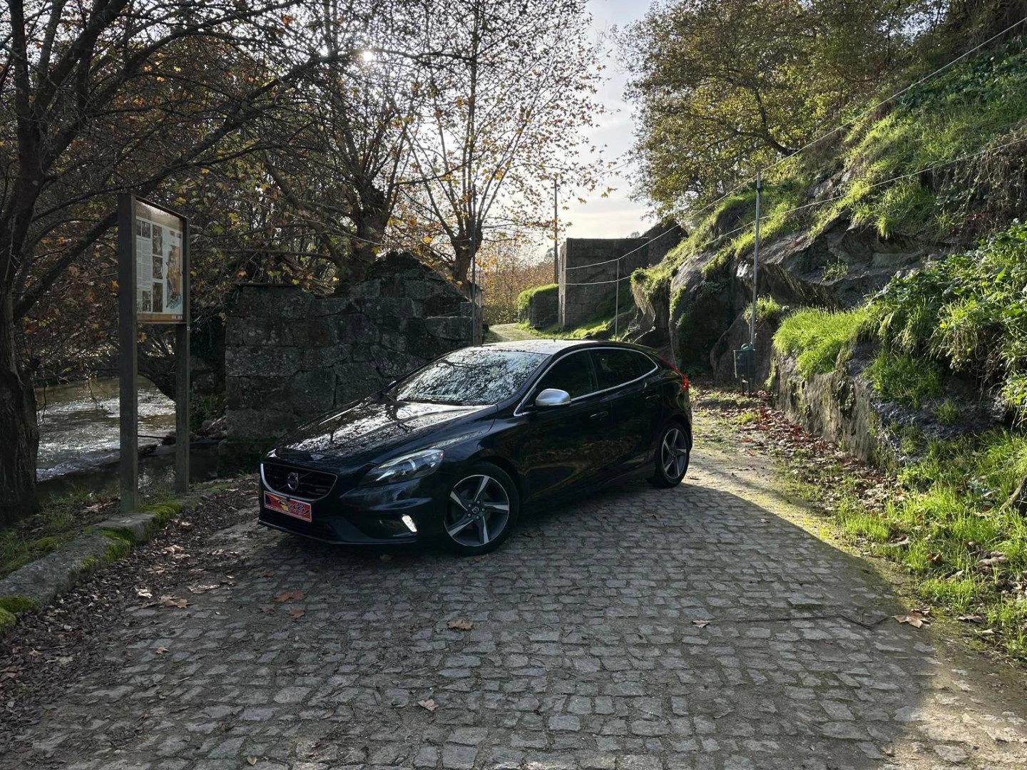 Volvo V40 1.6 D2 R-Design