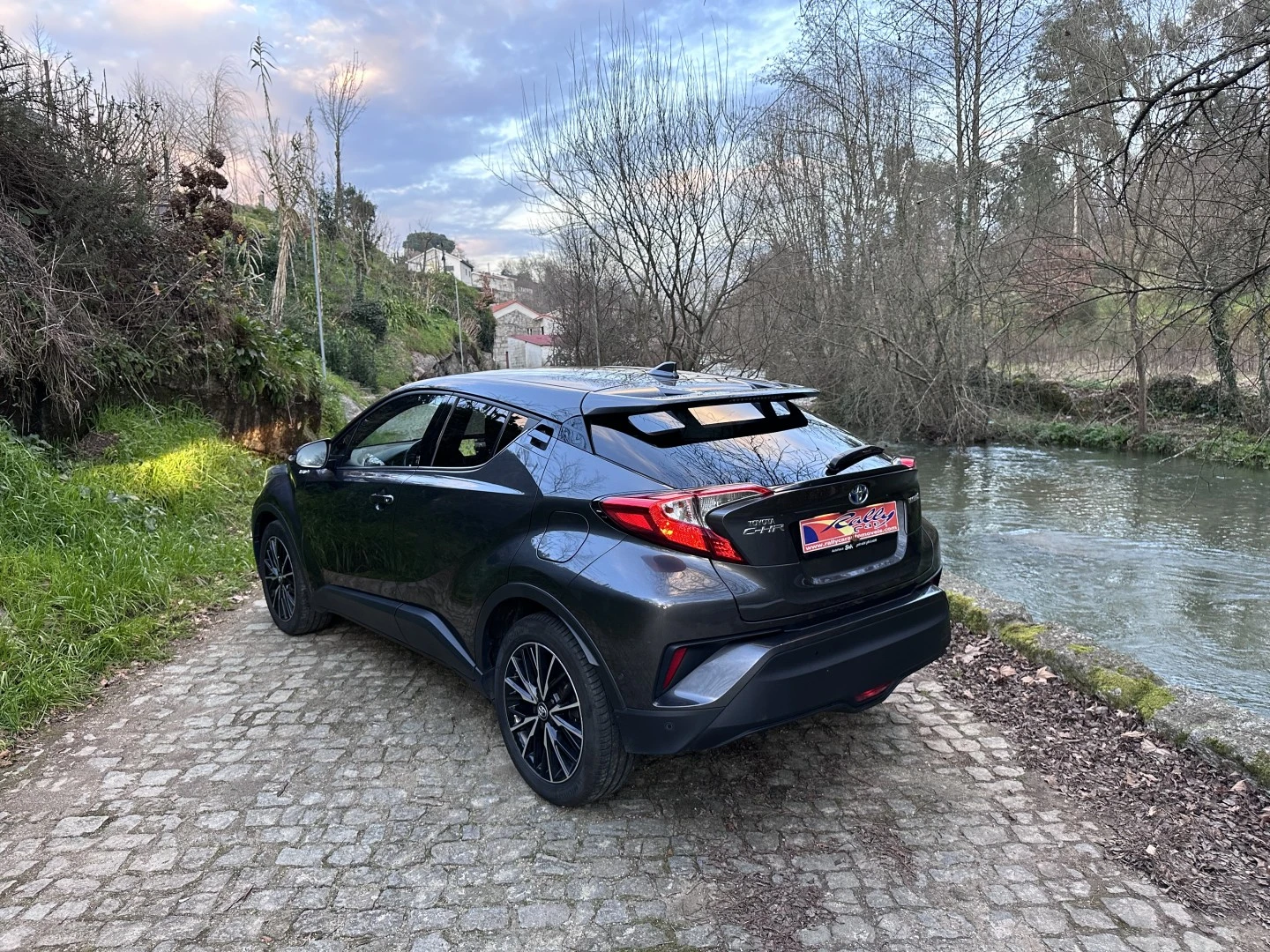 Toyota C-HR 1.8 Hybrid Lounge