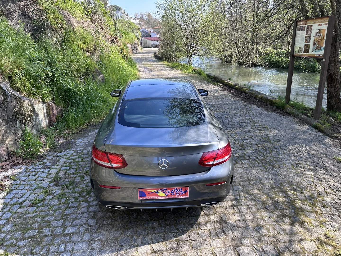Mercedes-Benz C 220 d AMG Line