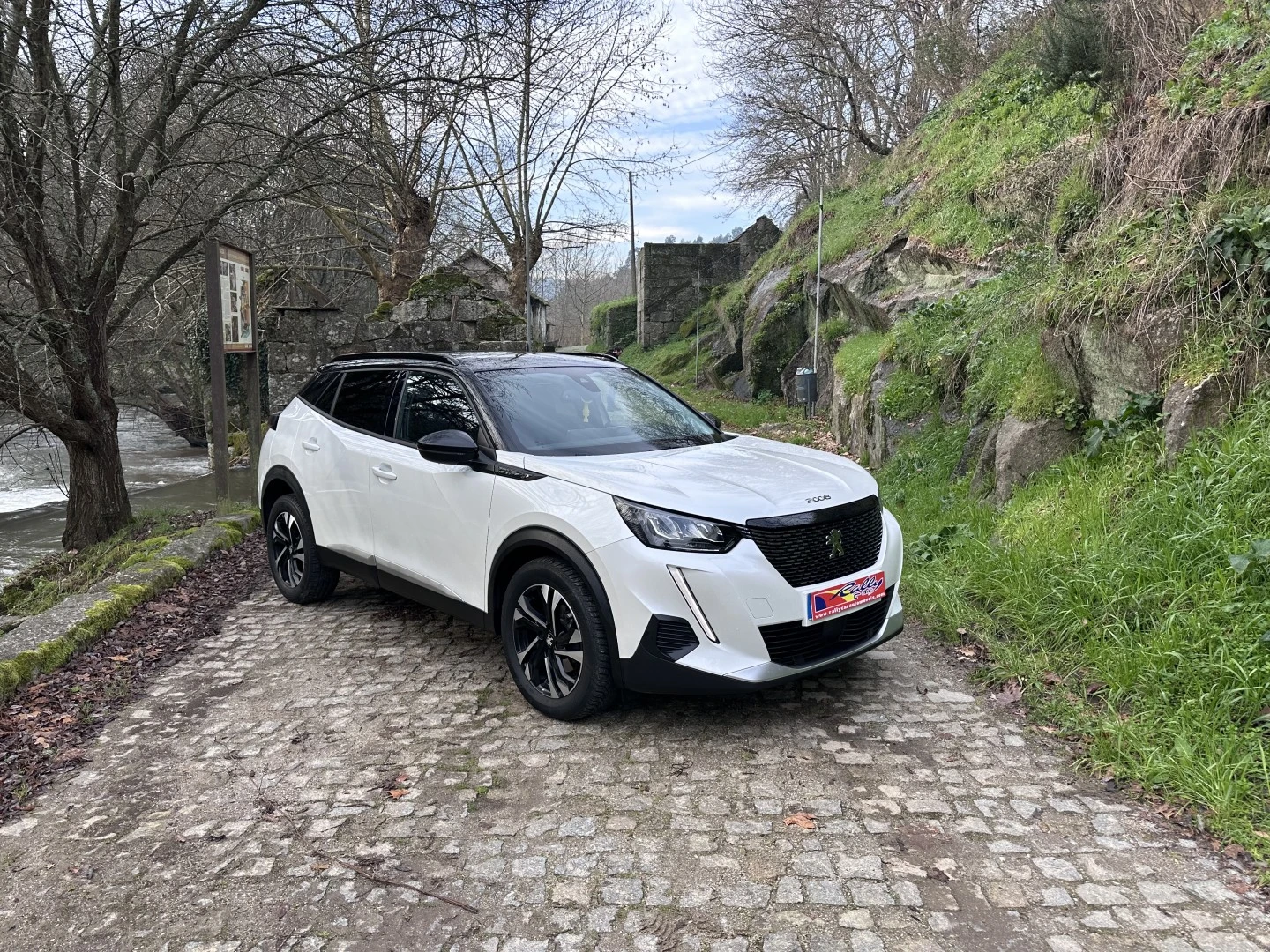 Peugeot 2008 1.5 BlueHDi Allure Pack EAT8