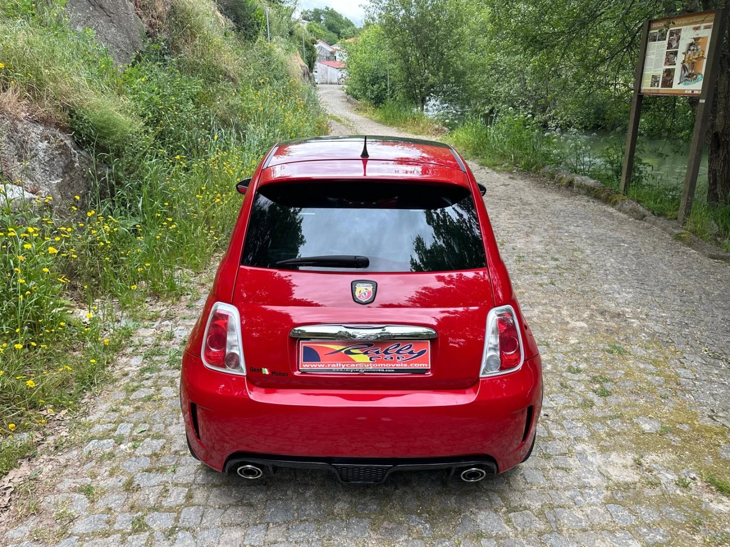 Abarth 500 1.4 T-Jet Competizione