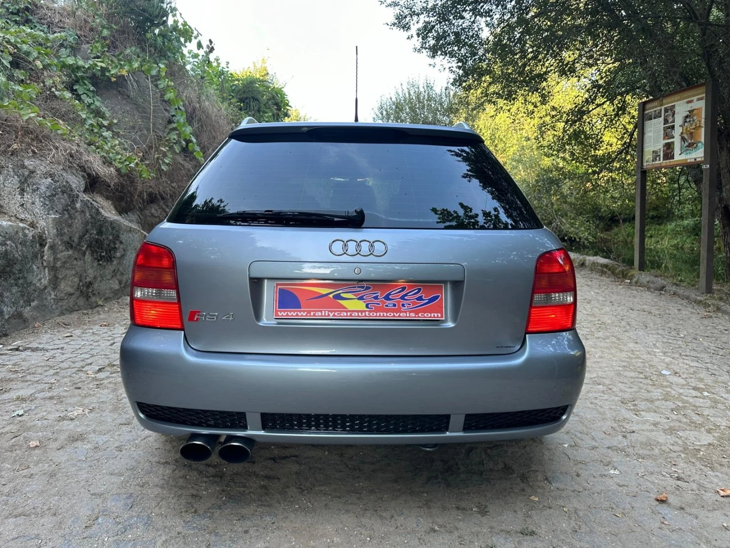 Audi RS4 Avant 2.7 V6 quattro