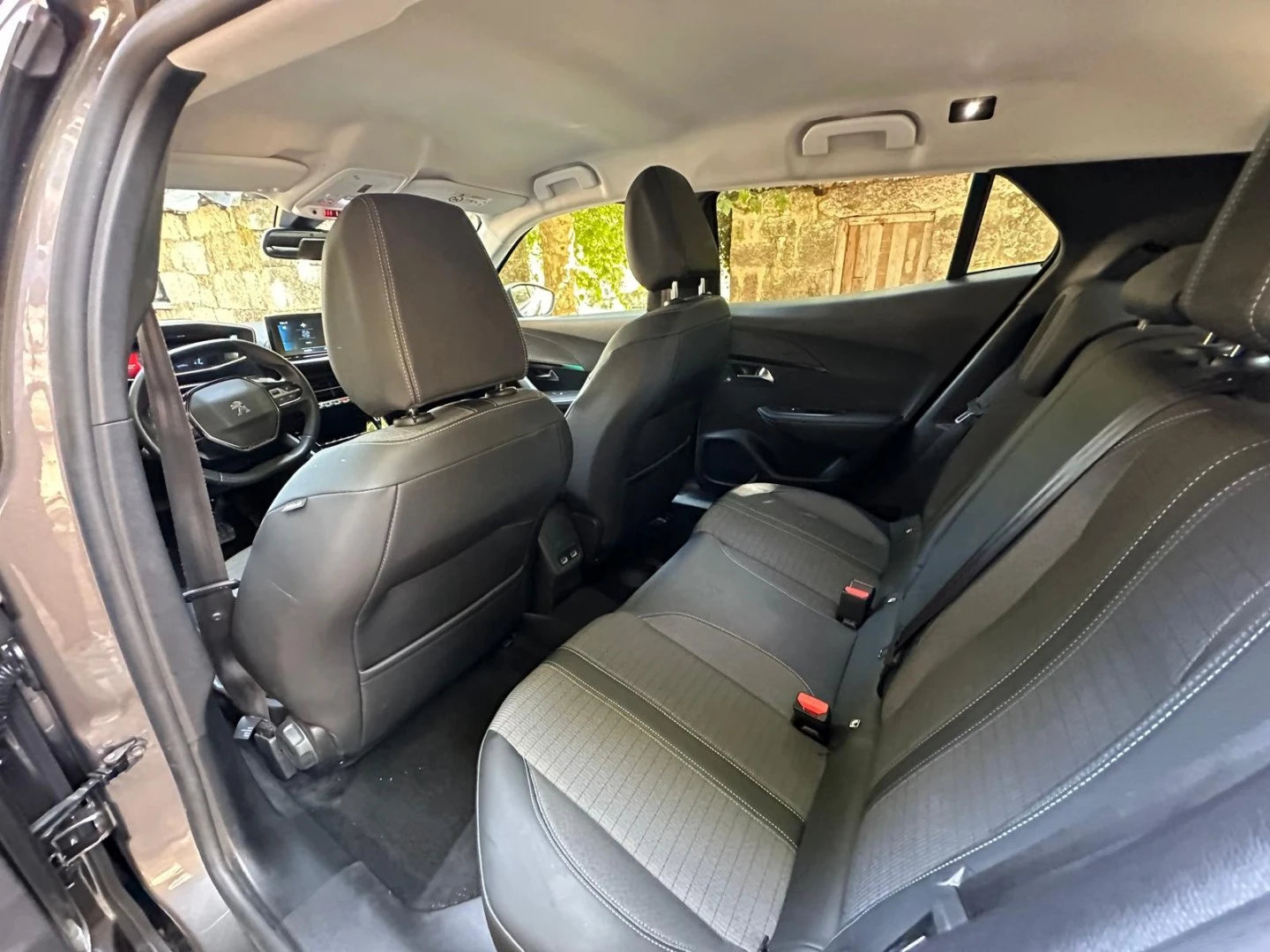 Peugeot 2008 1.2 PureTech Allure Pack EAT8
