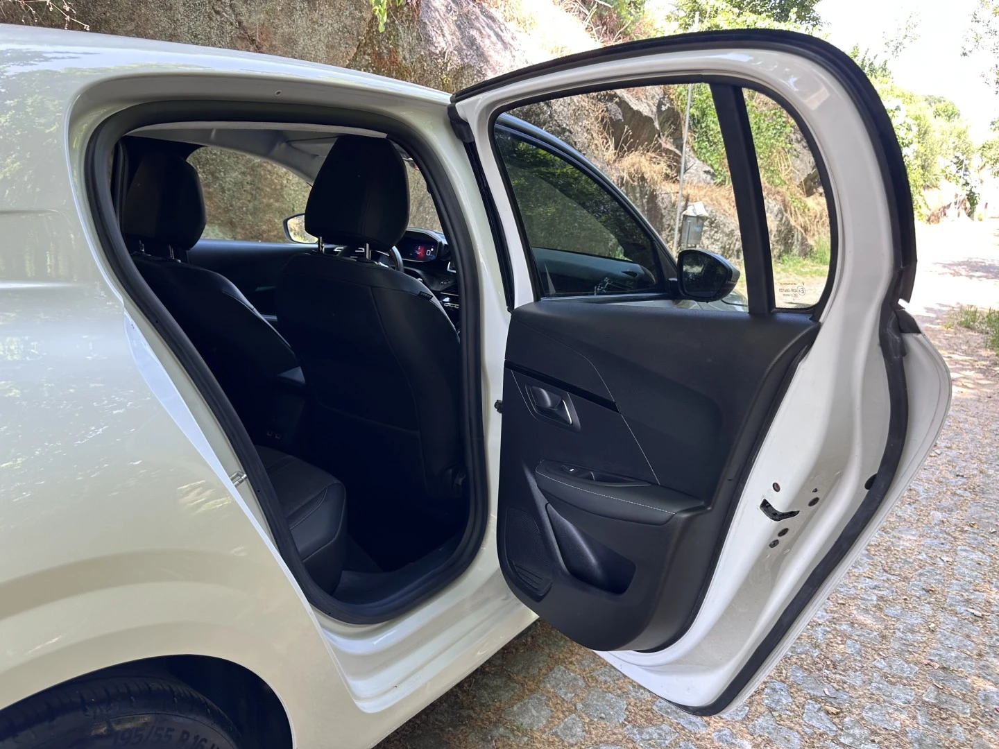 Peugeot 208 1.5 BlueHDi Allure Pack