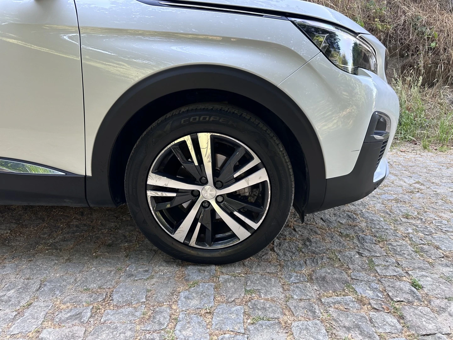 Peugeot 3008 1.2 PureTech Allure EAT8