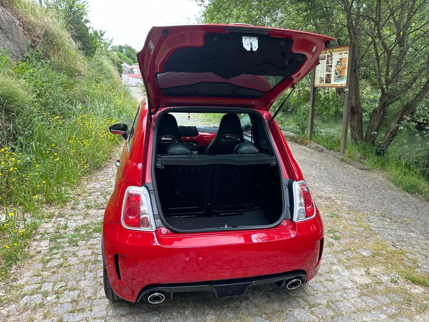 Abarth 500 1.4 T-Jet Competizione