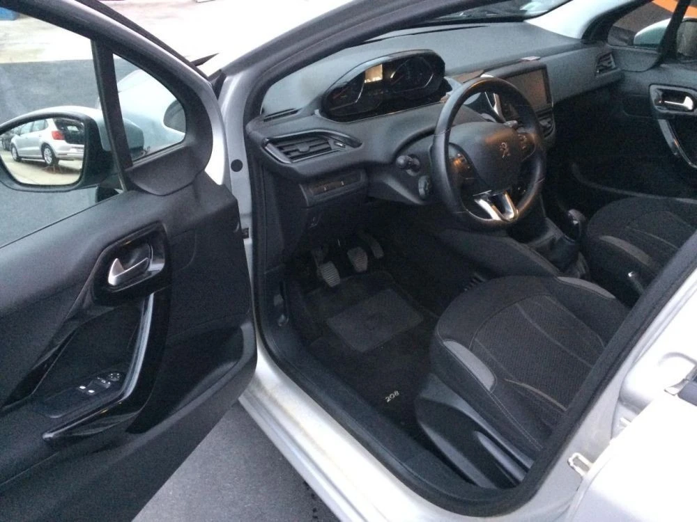 Peugeot 208 1.2 PureTech Allure