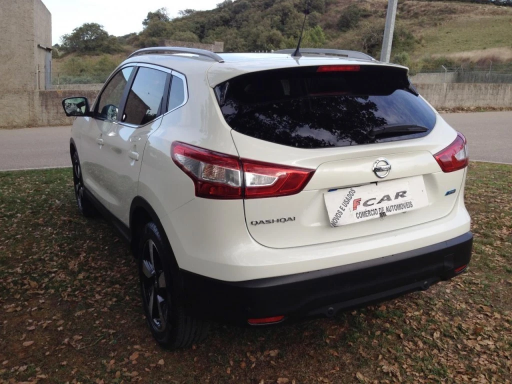 Nissan Qashqai 1.5 dCi N-Connecta J18