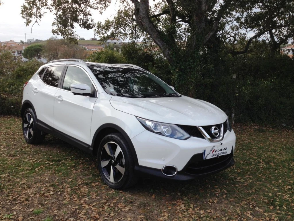 Nissan Qashqai 1.5 dCi N-Connecta J18