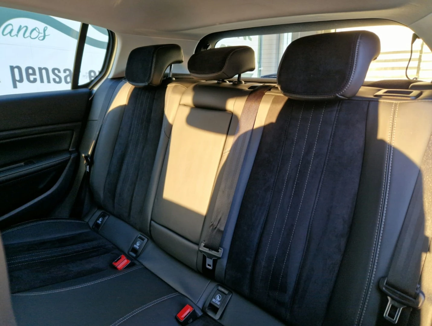 Peugeot 308 1.2 PureTech Allure J17