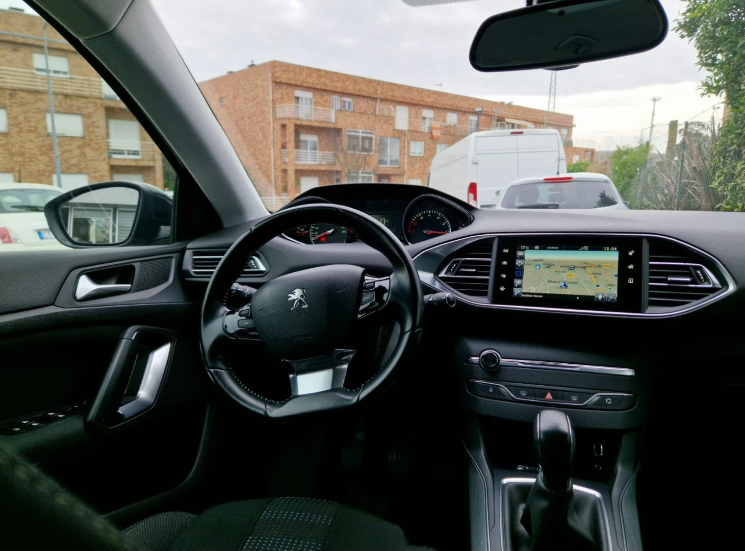 Peugeot 308 1.2 PureTech Allure J18