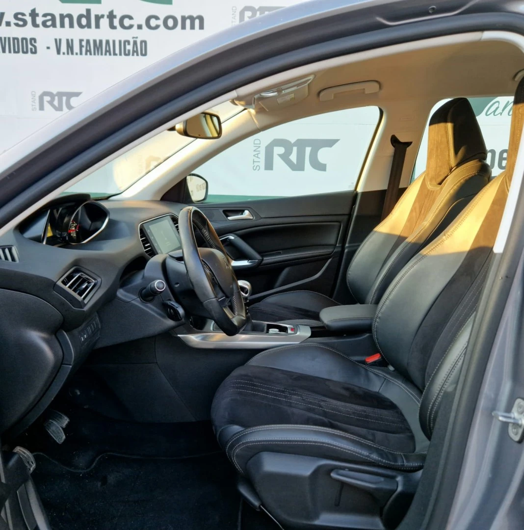 Peugeot 308 1.2 PureTech Allure J17
