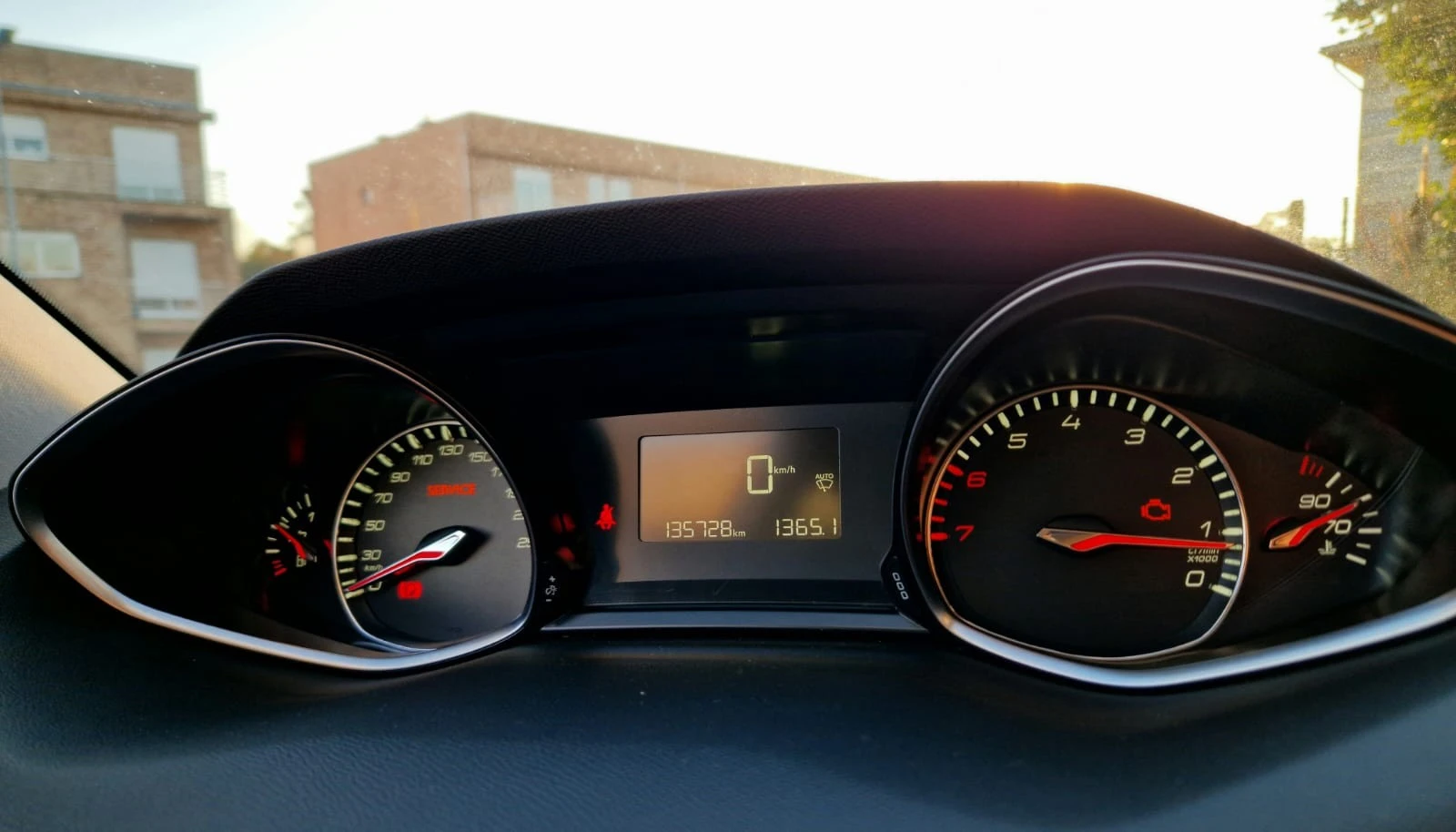 Peugeot 308 1.2 PureTech Allure J17
