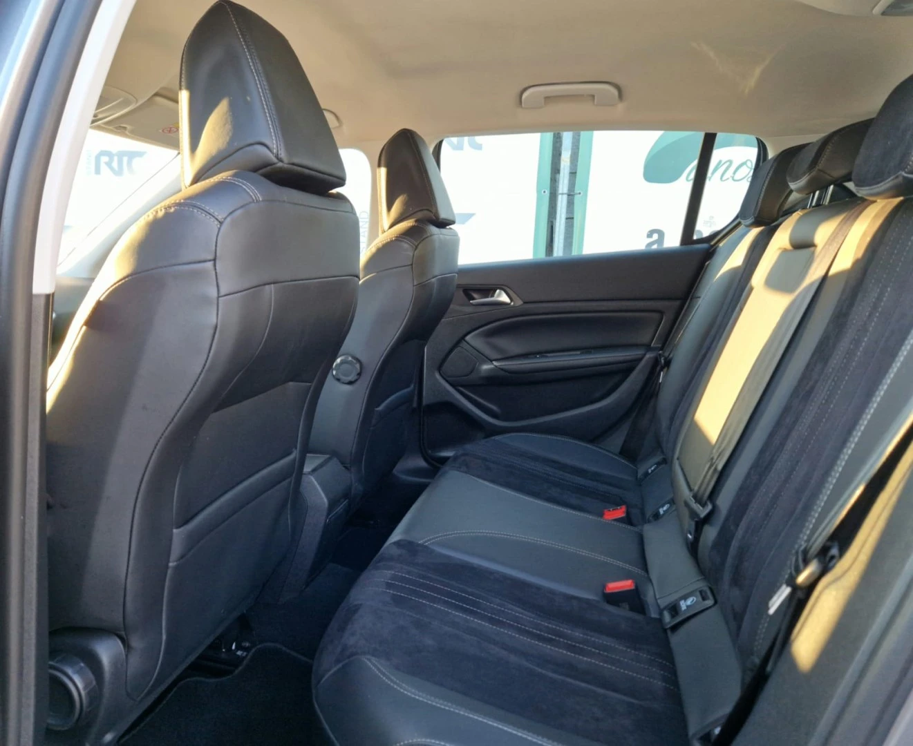 Peugeot 308 1.2 PureTech Allure J17