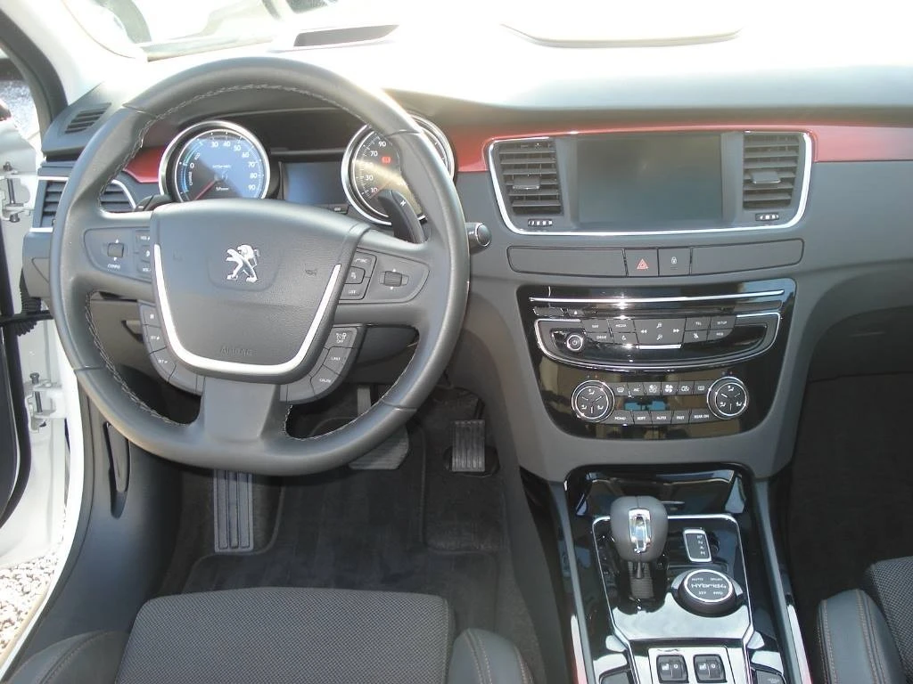 Peugeot 508 RXH 2.0 HDi Hybrid4 2-Tronic