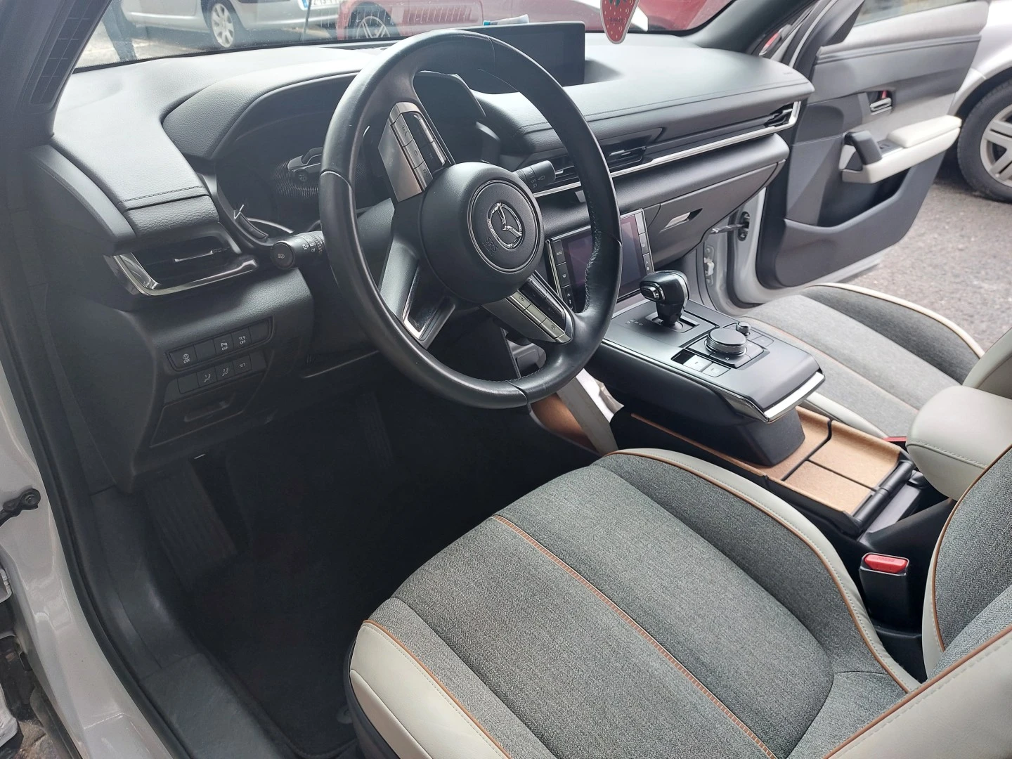 Mazda MX-30 e-SKYACTIV Advantage Industrial Vintage-(ALH)