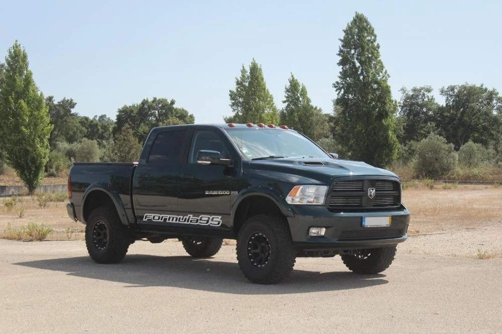 Dodge RAM 5.7 HEMI SPORT