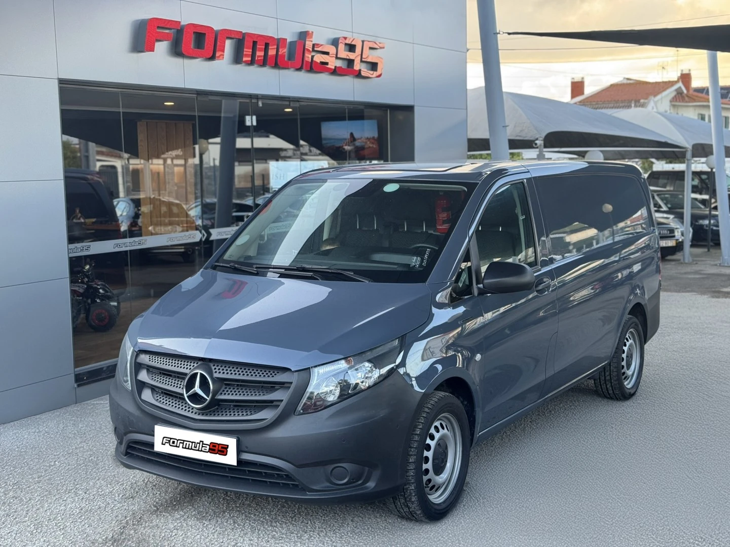 Mercedes-Benz eVito Longo 3Lugares c/ IVA