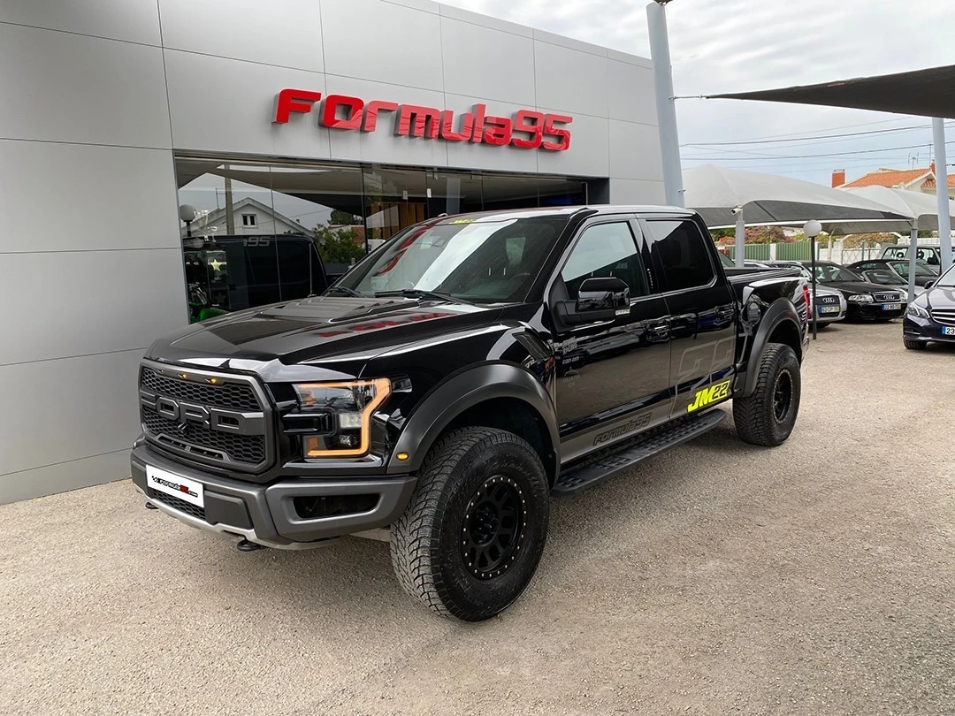 Ford F-150 RAPTOR 