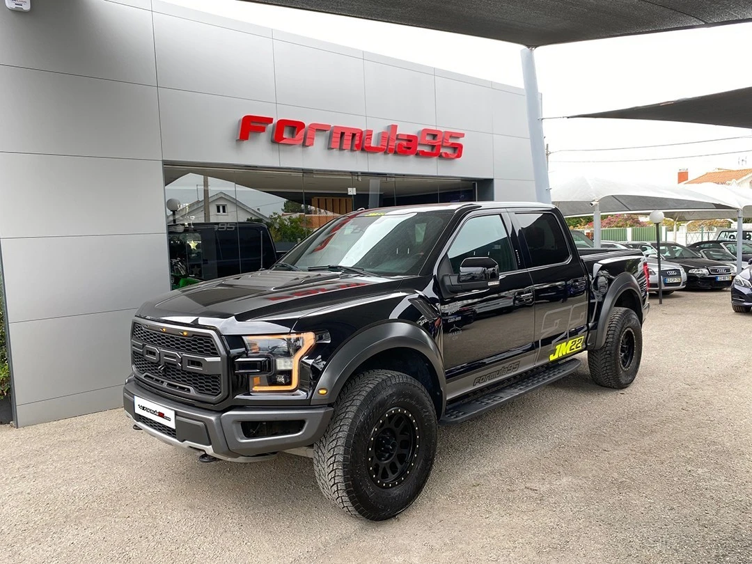 Ford F-150 RAPTOR 