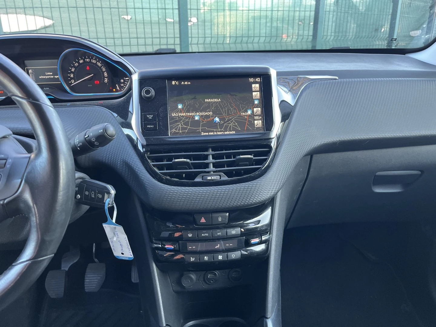 Peugeot 2008 1.2 VTi Allure