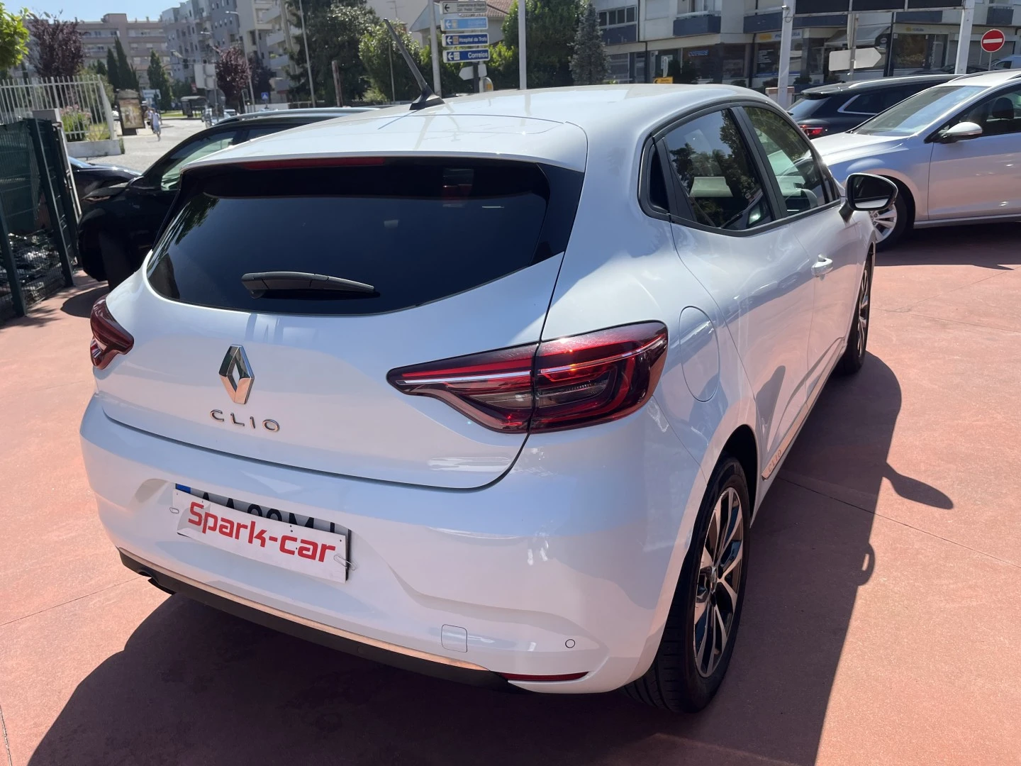 Renault Clio 1.0 TCe Limited Bi-Fuel