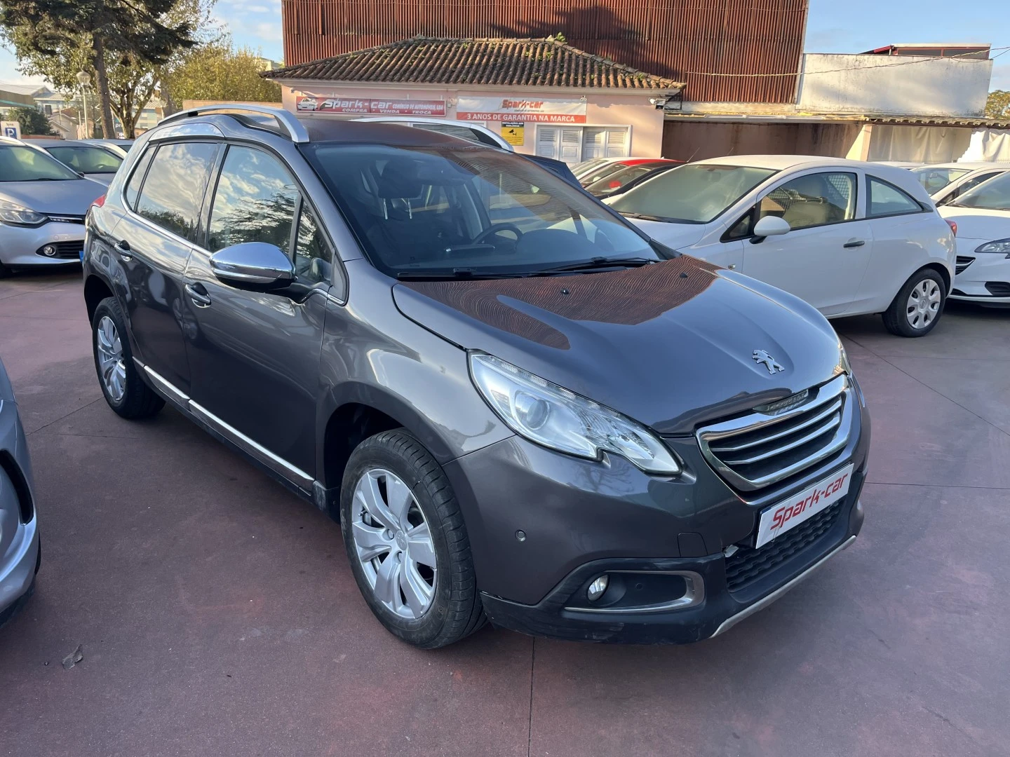 Peugeot 2008 1.2 VTi Allure