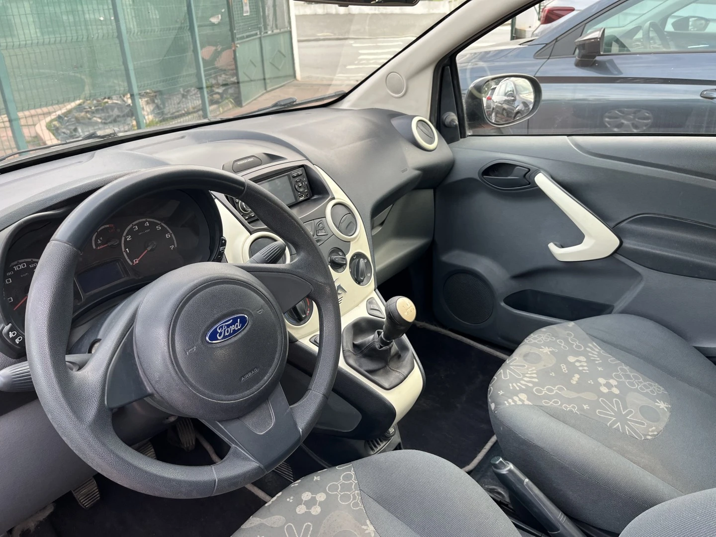 Ford KA 1.2 Titanium