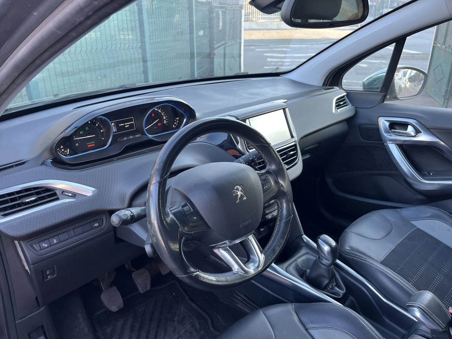 Peugeot 2008 1.2 VTi Allure