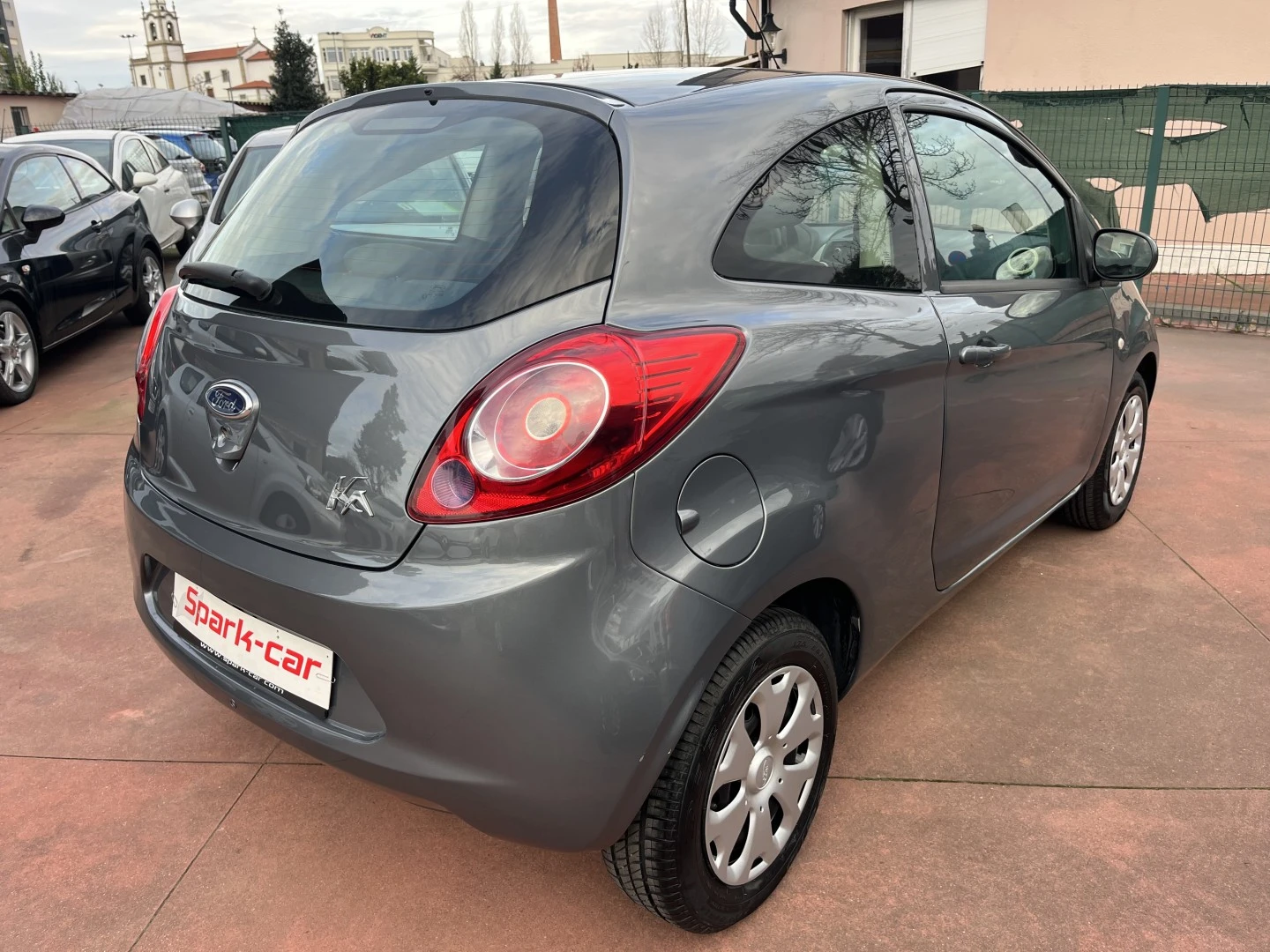 Ford KA 1.2 Titanium