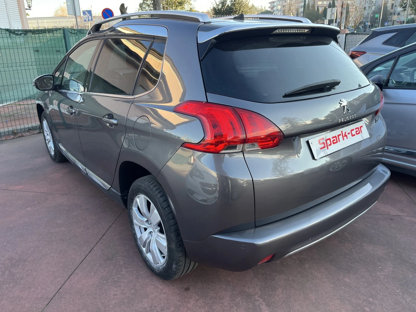 Peugeot 2008 1.2 VTi Allure