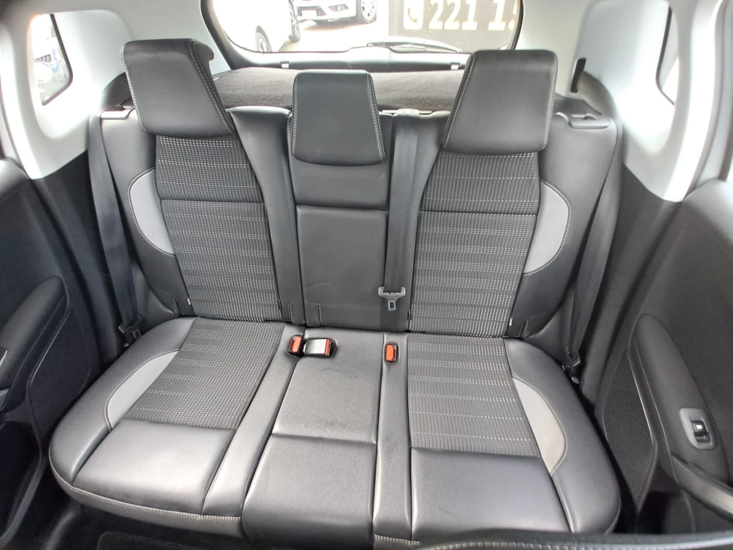 Peugeot 2008 1.2 PureTech Allure EAT6