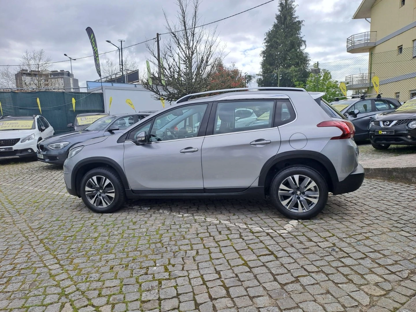 Peugeot 2008 1.2 PureTech Allure EAT6
