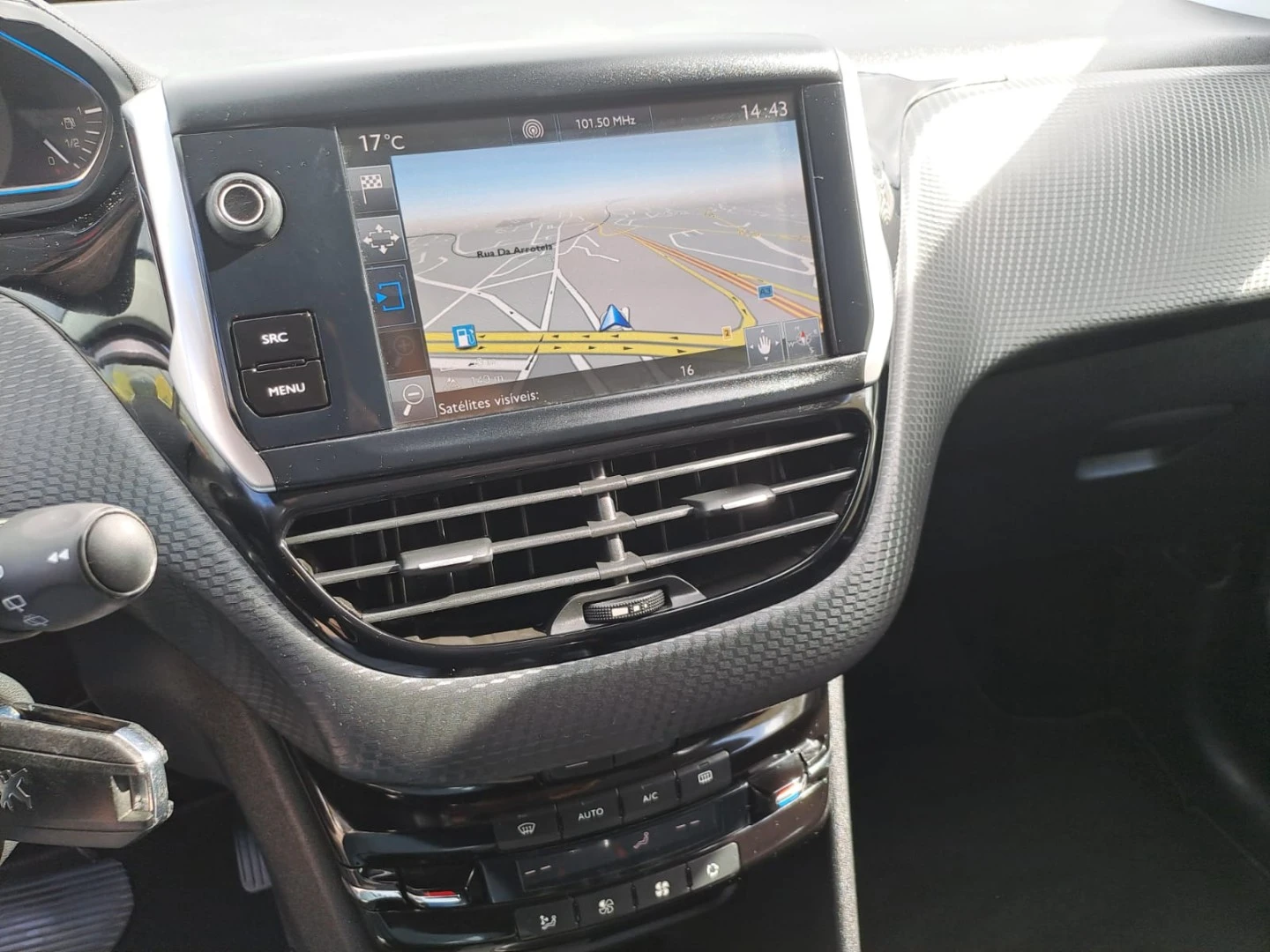 Peugeot 2008 1.2 PureTech Allure EAT6