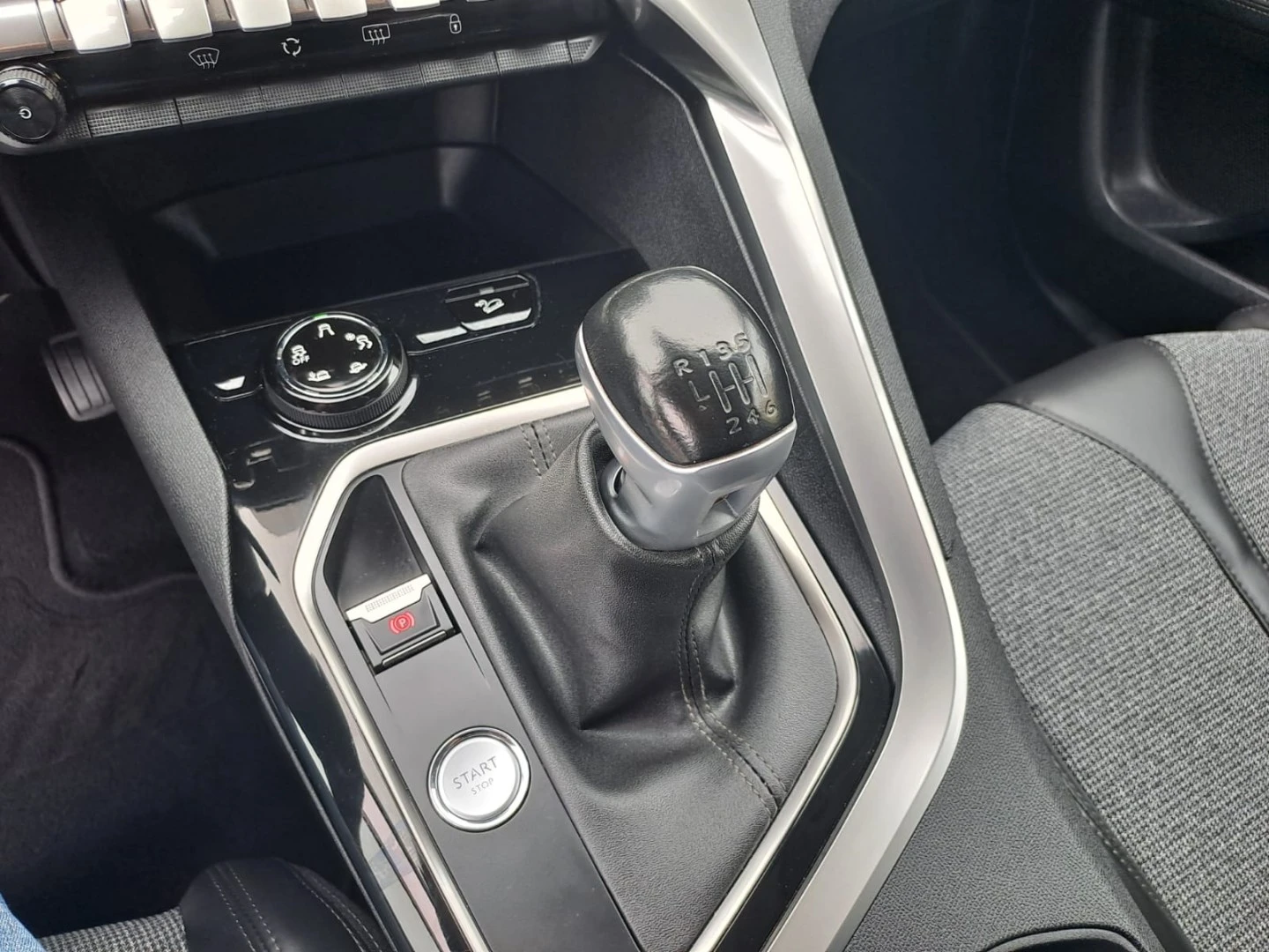 Peugeot 3008 1.2 PureTech Allure