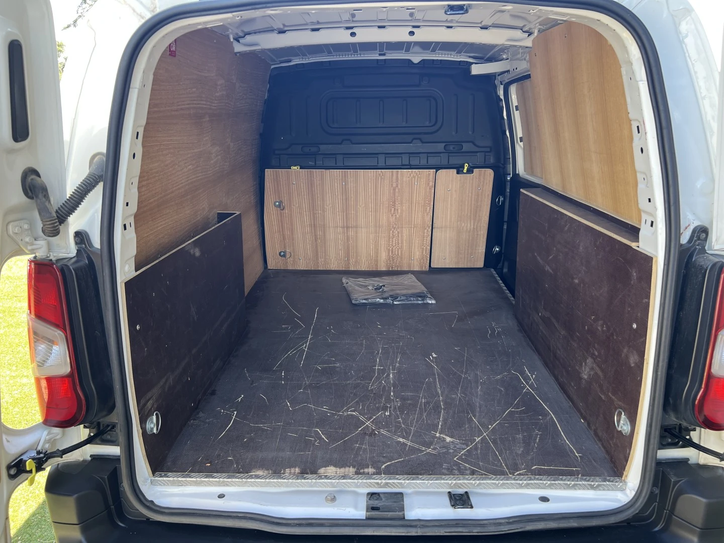 Peugeot Partner 1.5 BlueHDi Pemium Longa